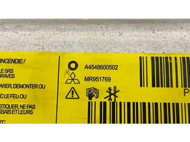 Подушка безопасности пассажира MR951769, A4548600502 Mitsubishi Colt