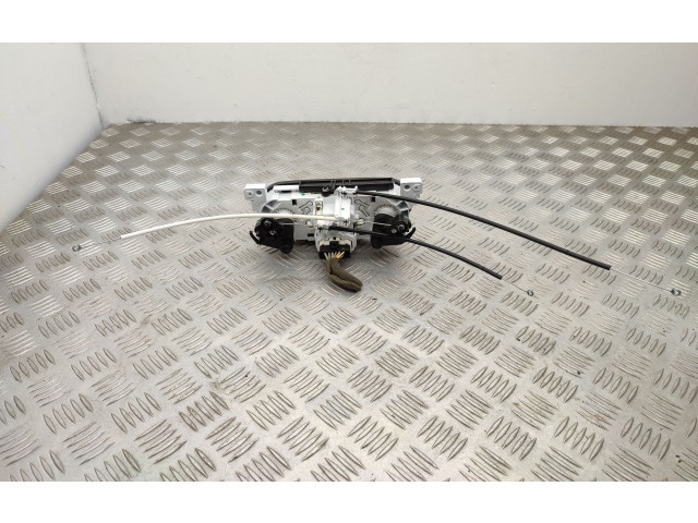 Блок предохранителей  5P3741700   Dacia Sandero II    