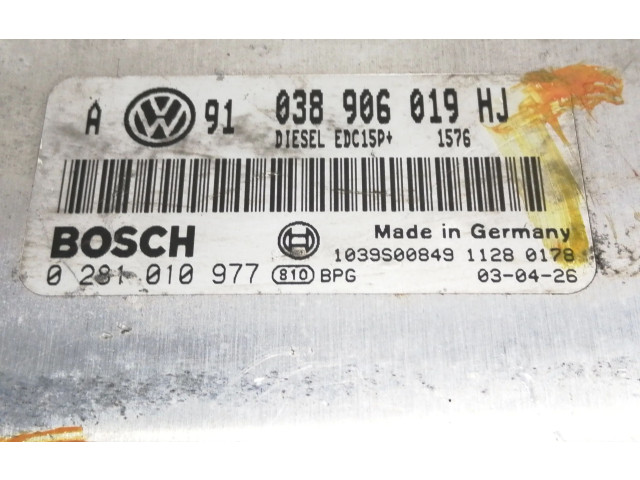 Блок управления двигателя 038906019HJ Volkswagen Golf SportWagen