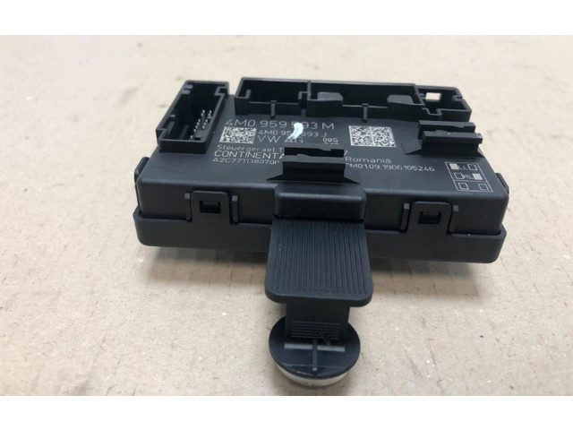 Блок управления центрального замка 4M0959593M, 4M0959593M Audi e-tron