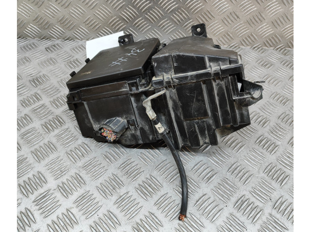 Блок предохранителей 7154632430   Nissan X-Trail T31    