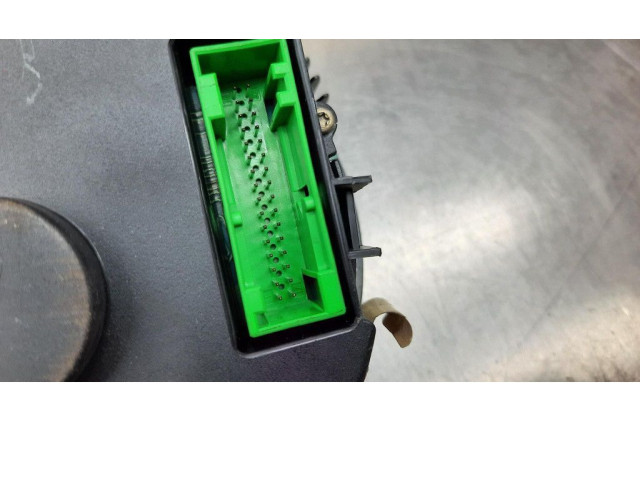 Панель приборов 1J0919860B, 1J0919860B Volkswagen Golf III