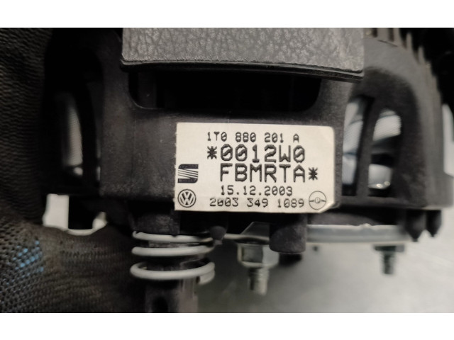 Подушка безопасности водителя 1T0880201A Volkswagen Touran I