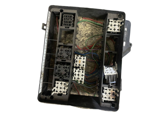 Pojistková skříňka 1378900 BMW 5 E34 1995