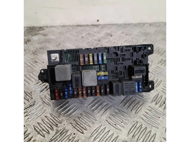 Pojistková skříňka A2115457101 Mercedes-Benz E W211 2004