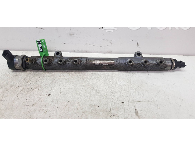 Топливная рампа 30777554, 3777576 Volvo S60