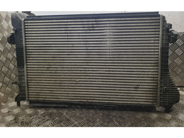 Интеркулер  1K0145928D   Volkswagen Caddy 