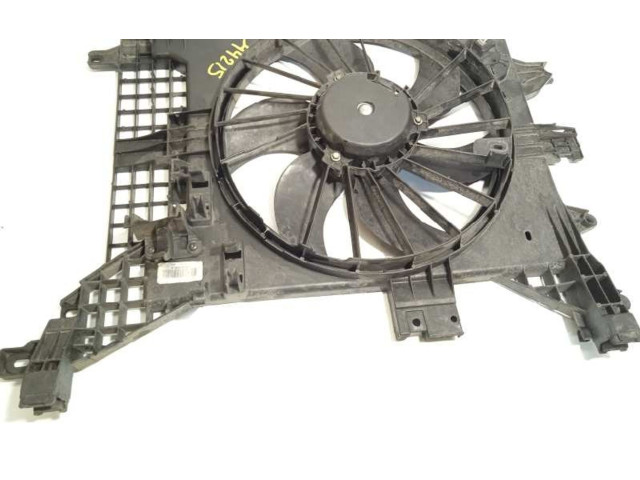 Вентилятор радиатора     8200880555    Dacia Duster 