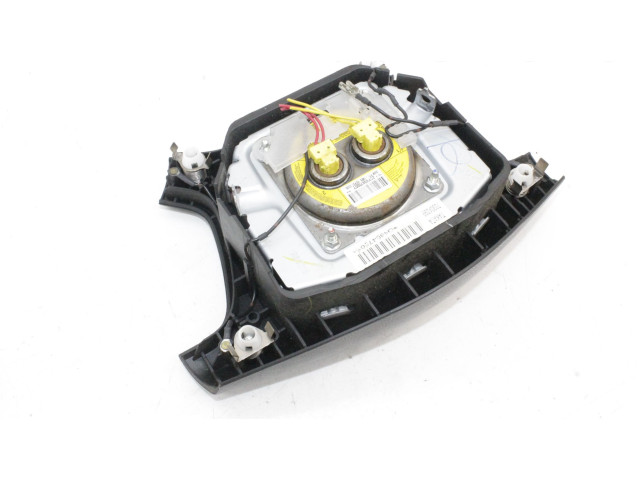 Подушка безопасности водителя 7030A099 Mitsubishi Pajero