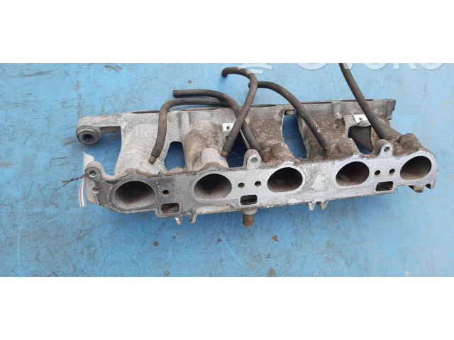 Панель приборов Volvo S40