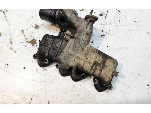 Поршень Всасывающий коллектор  028129711, 5274500  Volkswagen PASSAT B4  