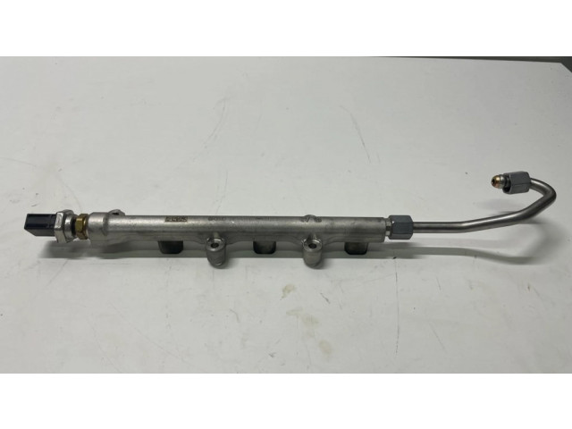 Vstřikovací lišta 04C133320G   Audi A1  pro benzínový motor 1.0 DKR 