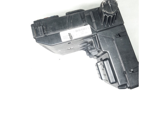 Блок предохранителей 31314468, 28241898   Volvo XC90    