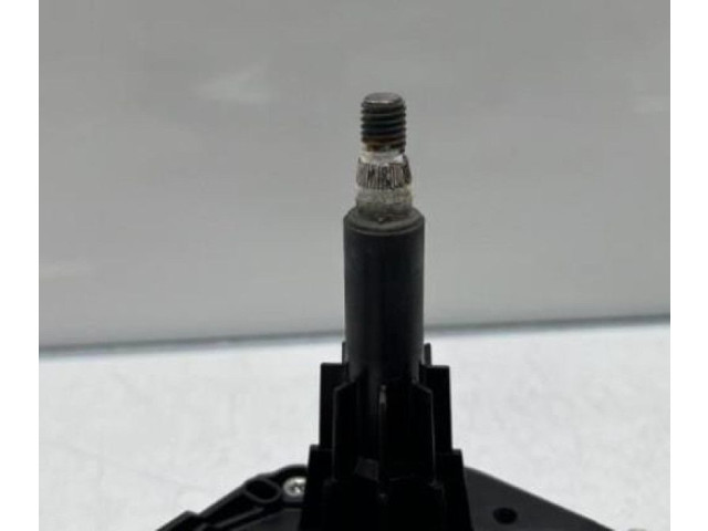 Моторчик заднего дворника 9678423580    Peugeot 2008 I