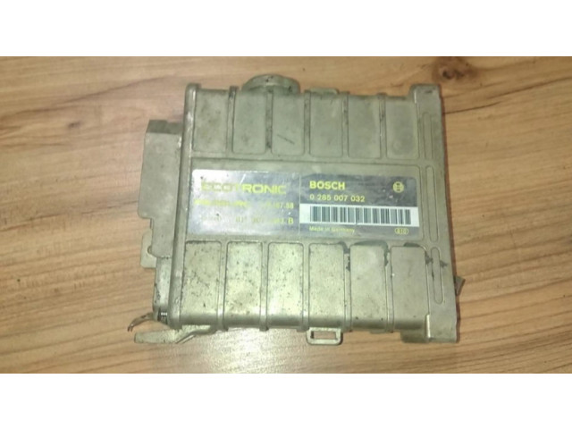 Блок управления двигателя 811907383b   Volkswagen Golf II