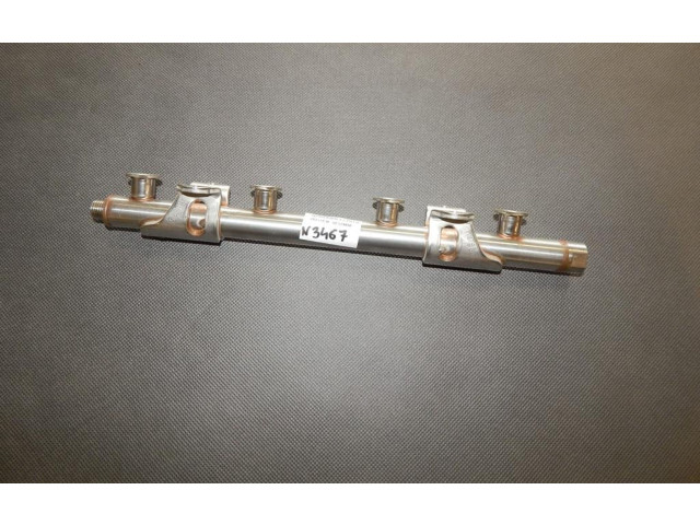 Топливная рампа 04E133320D Skoda Rapid (NH)