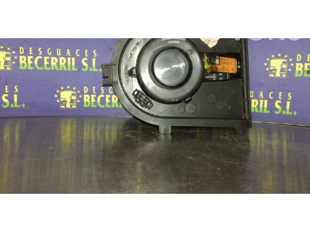 Вентилятор печки Volkswagen Golf SportWagen