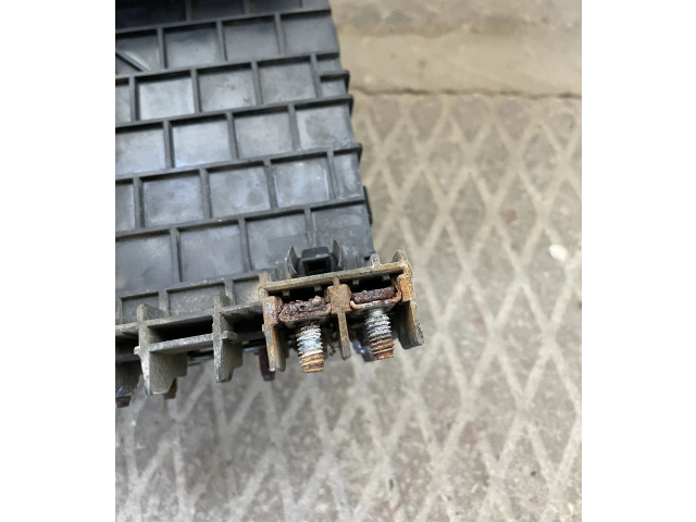 Блок предохранителей 1K0937124K, 07406270O   Volkswagen Golf Plus    