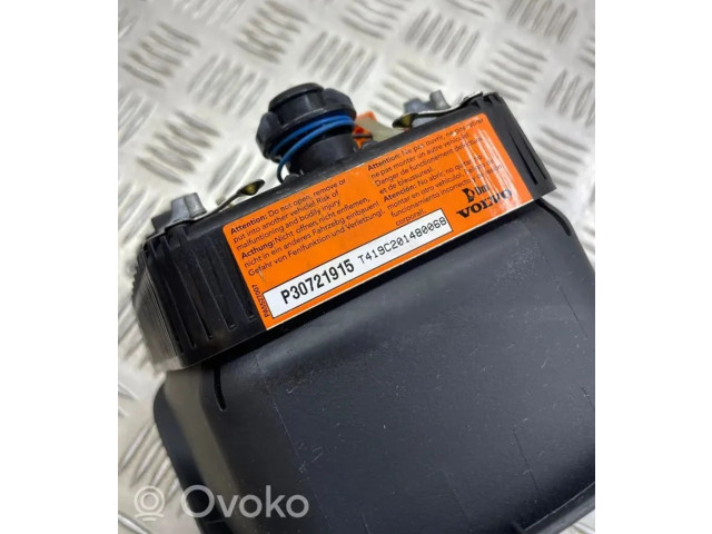 Подушка безопасности водителя 30721915, P30721915 Volvo V70