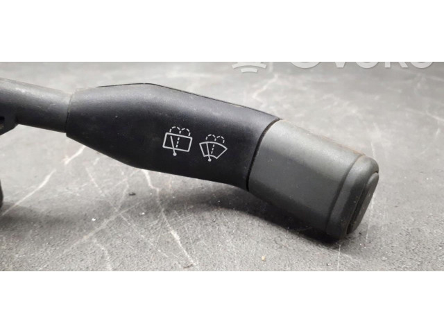 Ручка стеклоочистителей Renault Clio I