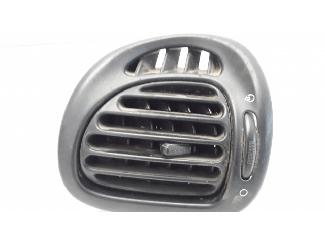 Боковая воздушная решётка