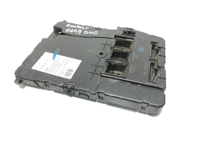 Pojistková skříňka Řídící jednotka BSM 8200351182 Renault Megane II 2005