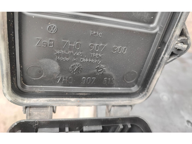 Pojistková skříňka 7H0907613, 7H0907300 Volkswagen Transporter - Caravelle T5 2008