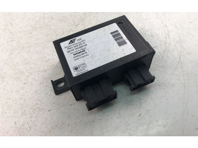 Vstřikovací lišta 7M0953257R Volkswagen Sharan