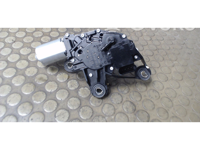 Моторчик заднего дворника 1T0955711C, 0390201598 Volkswagen Caddy