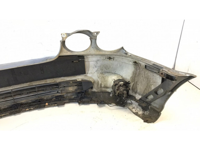 Передний бампер