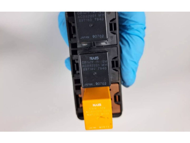 Блок предохранителей 8971807940 Mitsubishi Space Runner