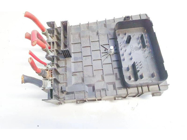 Блок предохранителей 1K0937125, 0-1718307-1 Volkswagen Golf Plus