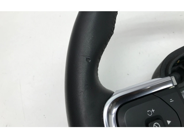 Руль Volvo XC40 - года P31690983, 34358454A