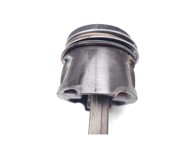 Píst K9K836 Renault Megane III K9K836