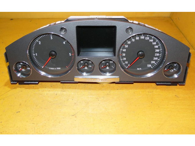 Панель приборов 3D0920881S   Volkswagen Phaeton       