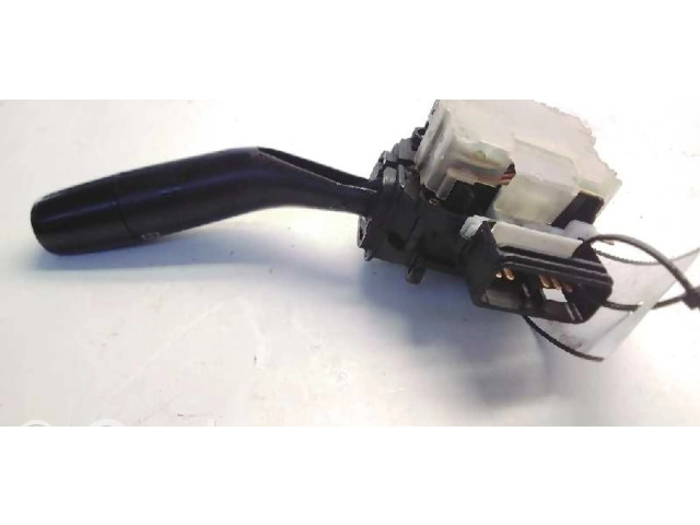 Ручка стеклоочистителей 17B22LH Mazda Premacy