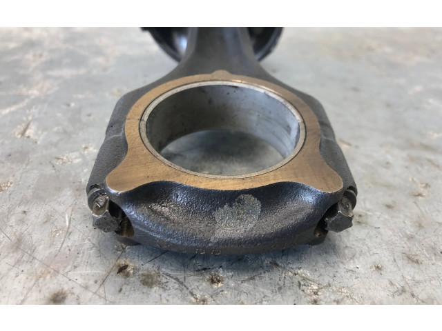 Píst Mercedes-Benz E W211 648.961