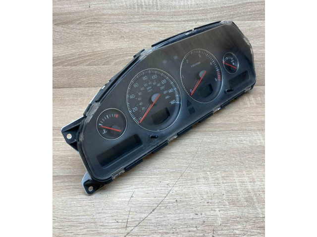 Панель приборов 30682287, 8673802   Volvo V70       