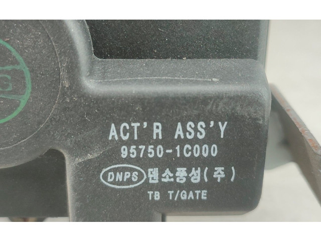 Zámek zadních dveří 957501C000 Hyundai Getz 2003