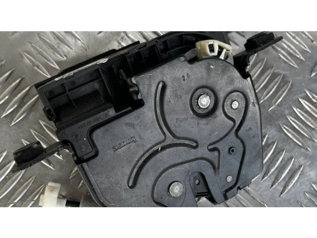 Zámek zadních dveří 51244878780 BMW 5 GT F07 2011