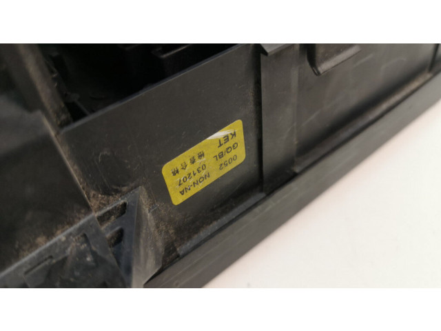 Pojistková skříňka 0K53H66760 KIA Carnival 2004