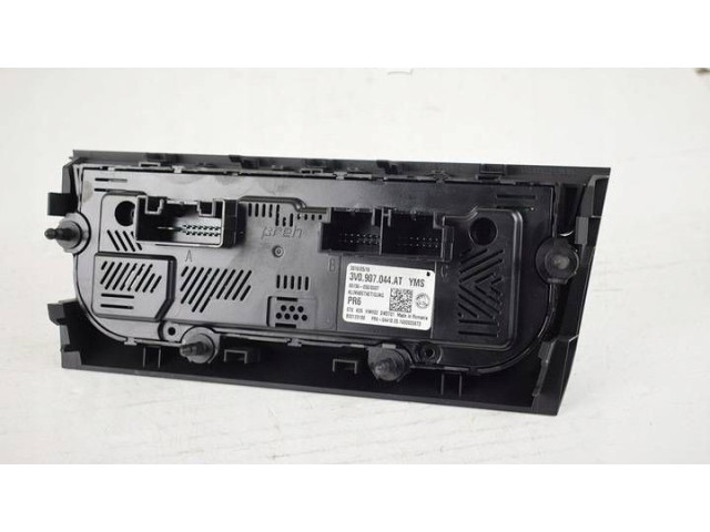 Блок управления климат-контролем 3V0907044AT, 901560500007   Skoda Superb B8 (3V)
