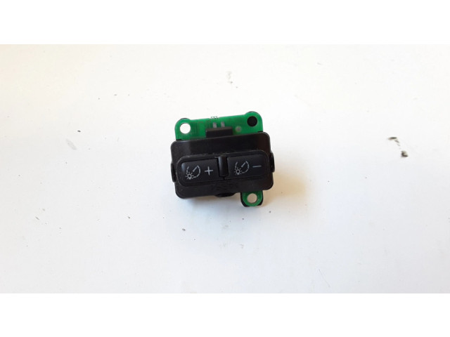 Включатель регулировки освещения панели