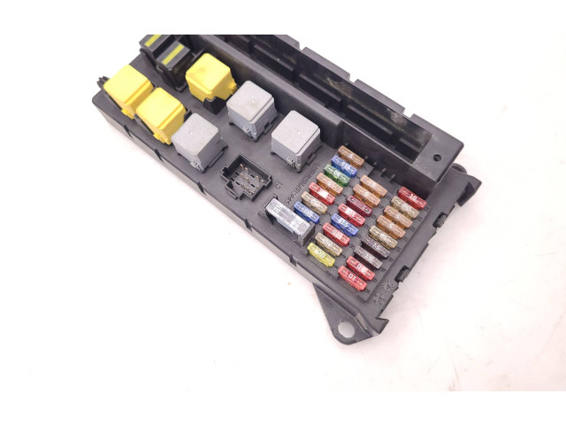 Блок предохранителей 9065450101, 5B11F0117    Volkswagen Crafter  CECA 