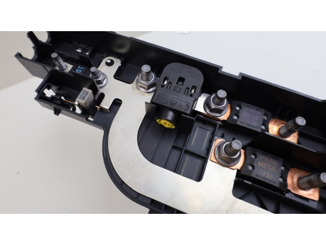   Pojistková skříňka 31473767   Volvo V60 2019