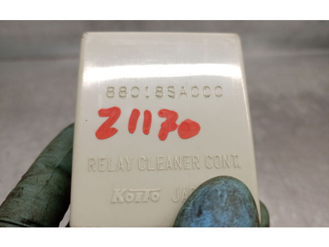 Блок предохранителей 88018SA000   Subaru Forester SG    