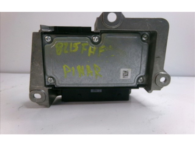 Блок подушек безопасности 8200563369   Renault Clio III