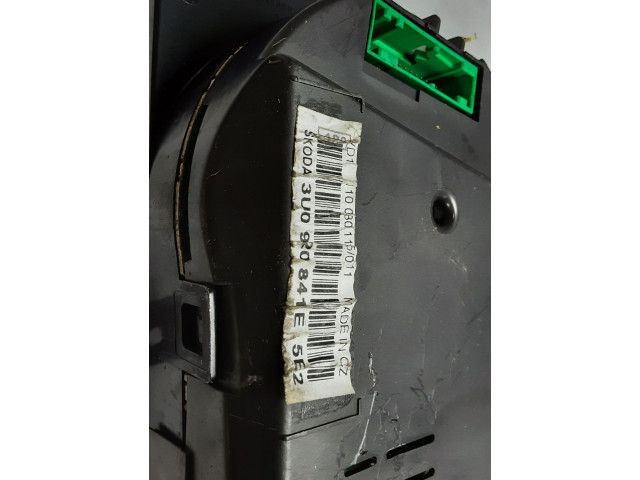 Панель приборов 3U0920841E Skoda Superb B5 (3U)