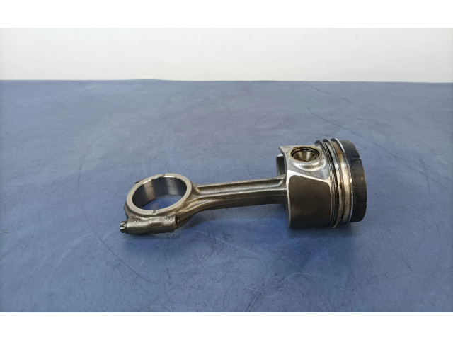  Поршень DFGA   Volkswagen PASSAT B8  