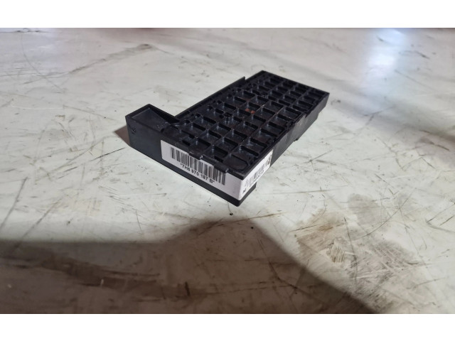 Pojistková skříňka 7H6970187B Volkswagen Transporter - Caravelle T5 2006